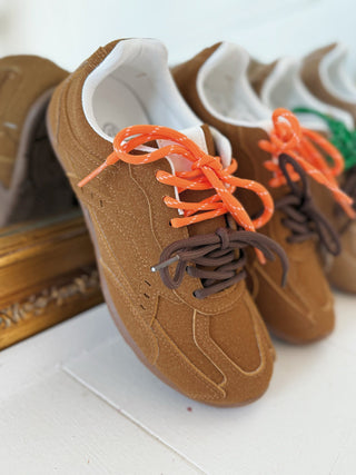 Baskets MUST orange