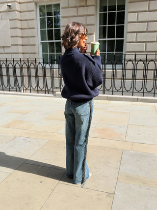 Jean CELINE avec ses franges bleu