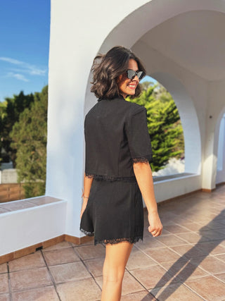 Blazer court DENTELLE noir