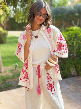 Chemise brodée rose