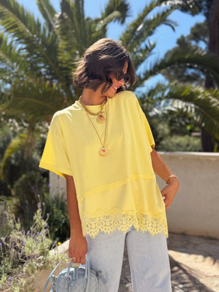 Tee-shirt dentelle jaune