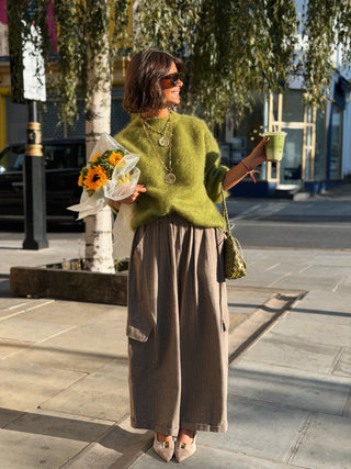 Pantalon CARGO large taupe rayé vert