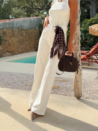 Jean blanc avec foulard bandana