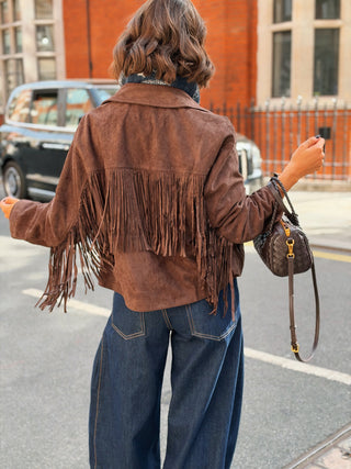 Jean RENZO brut large avec sa ceinture boutonnée