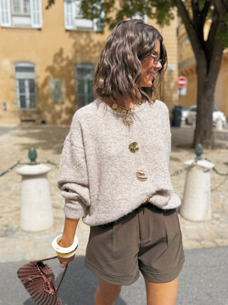 Gilet BROOKE taupe avec ses bijoux