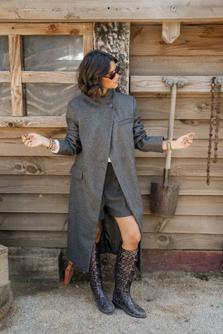 Short gris façon feutrine