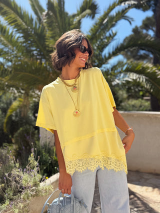 Tee-shirt dentelle jaune