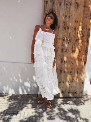 Robe en broderie anglaise à fines bretelles