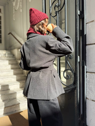 Jean HUGO avec ses clous noir