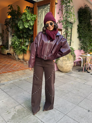 Jean HUGO avec ses clous chocolat