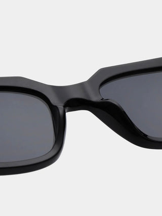 Solaire KAWS black