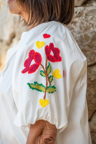 Robe courte blanc & ses broderies